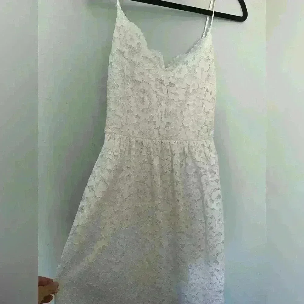 Express Lace V-Neck Midi Dress Size Small
